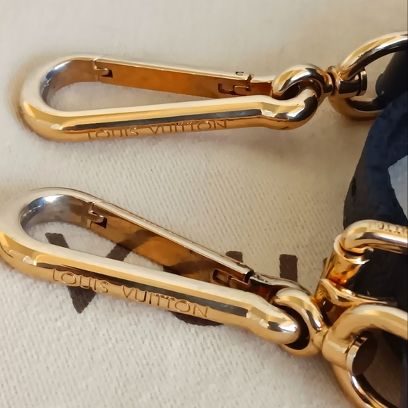 Louis Vuitton Audacieuse Empreinte Brown Leather and Suede Bag PM  Shoulder Bag - Picture 13 of 17